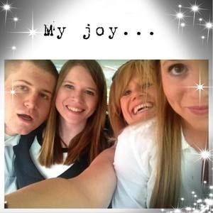 Meet your Posher, Lori